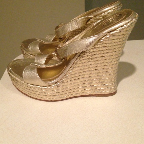 SOLD - Picture 3 of 4