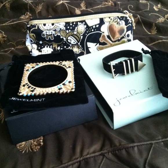 Bundle for @ldeleon