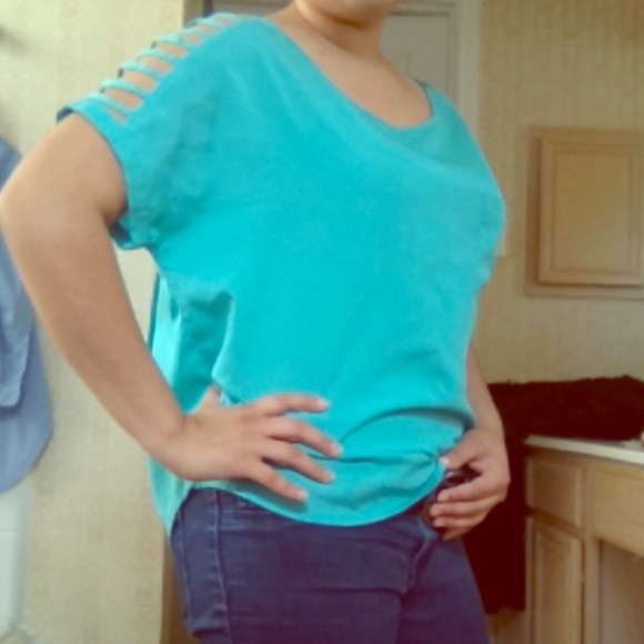 Mint color top