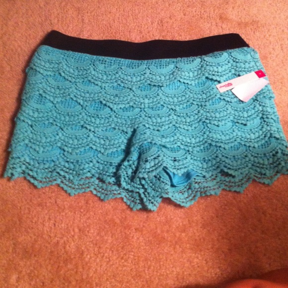 Lace shorts