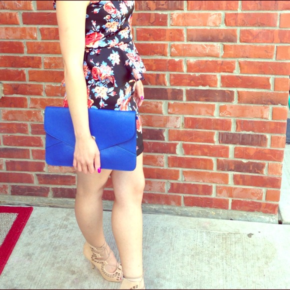 Cobalt blue clutch 💕