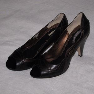 Maxstudio peeptoe heel