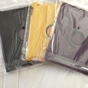💢SOLD💢iPad 2 & 3 cases
