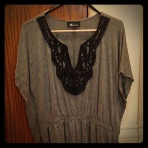 SALE!! 🎉🎉Gorgeous shirt!