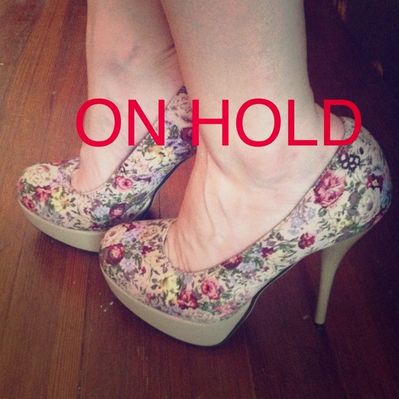 Glaze floral heels