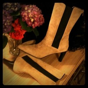 Tan/Black boots &white boots Bundle for leonajoe