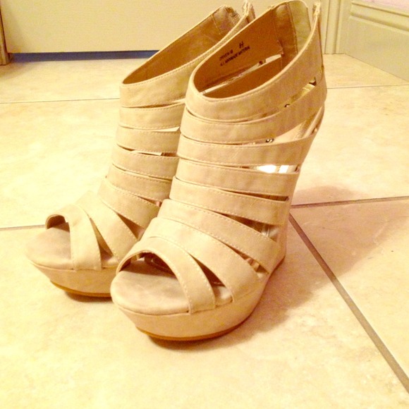 Wedge nude heels