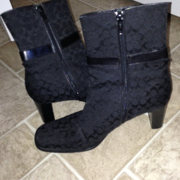 7 black coach boots