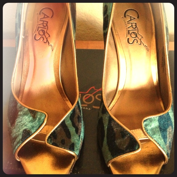 Carlos Santana leopard green suede pumps!
