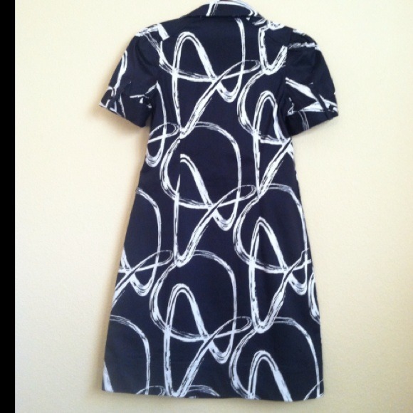 Black and White Collared Dress - Picture 3 of 3