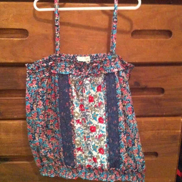 🌼TRADED🌼 Cute floral tank top/ tube top