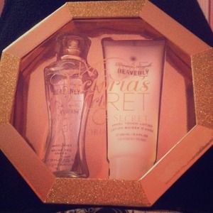 Victoria secret dream angels mist and lotion