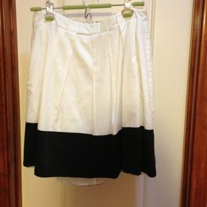 ⛔SOLD for @newnewcathy⛔bebe white cotton skirt