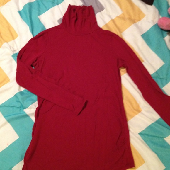 Red maternity top