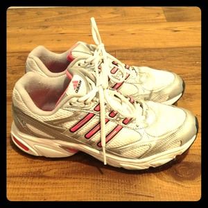 Adidas 💞pink💕 running shoes