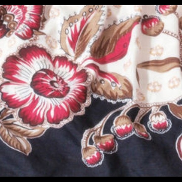 💔Clearance💔Urban Outfitters Lux Deep V-Neck Top - Picture 3 of 5