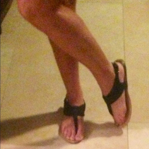 Sandals - Picture 2 of 2