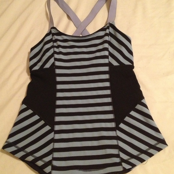 Lululemon tank