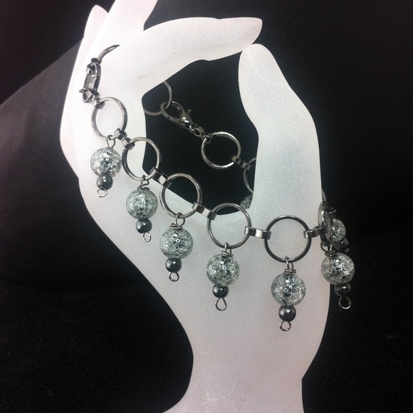 #58.  3 pc Bib Necklace - Picture 3 of 4