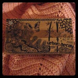 Urban decay eyeshadow palette