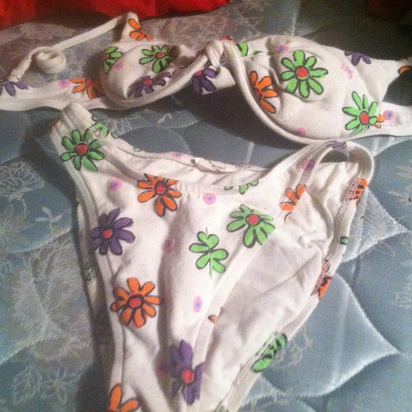 Bathing suit