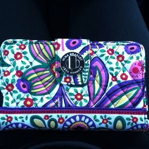NWT Vera Bradley Viva La Vera turn lock wallet