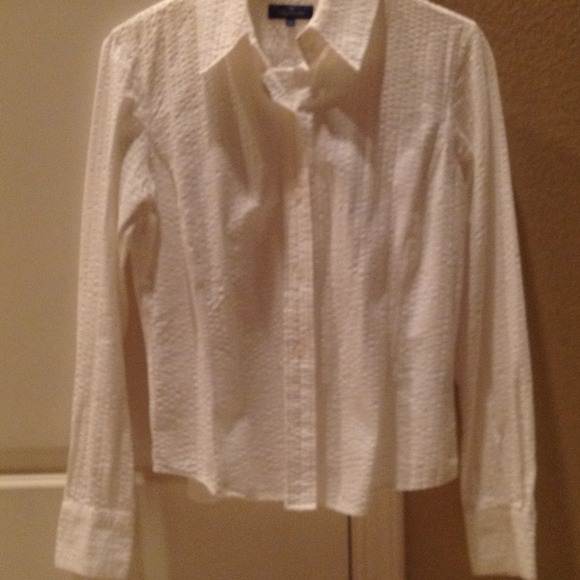 Facconable Brand Button Up Shirt