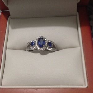 💙Sapphire Diamond Ring💍