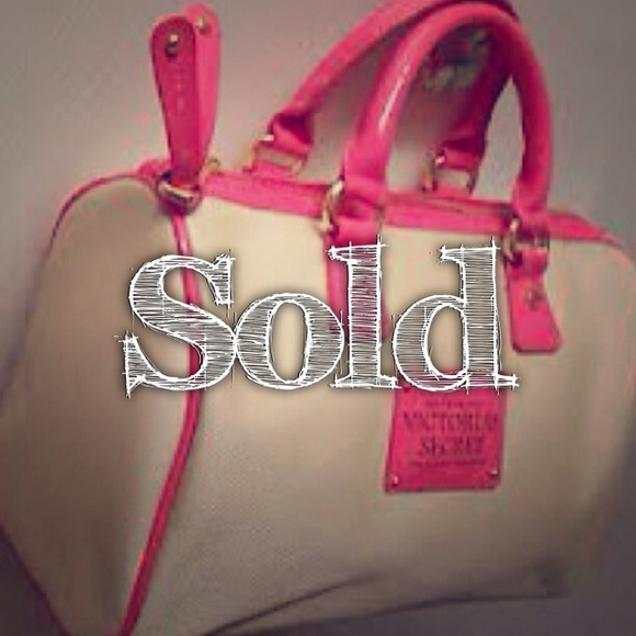 Victoria's Secret Handbags - ♻️ Victoria's Secret LE Rare Pink/Tan Handbag