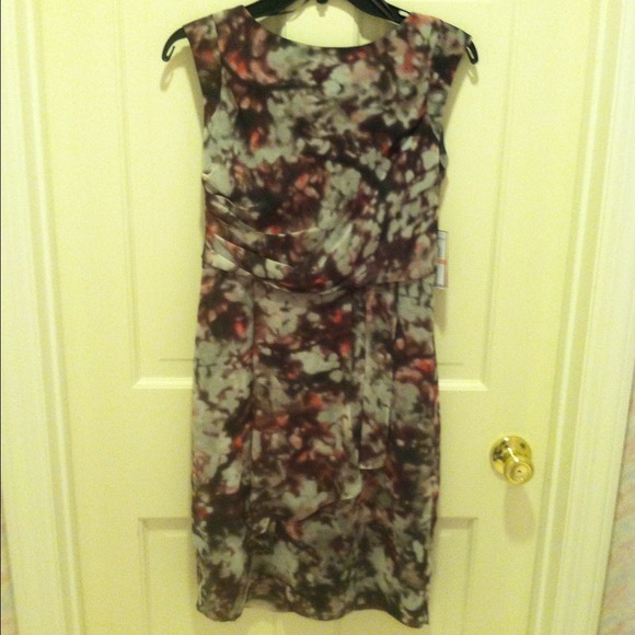Vince Camuto Dresses Sleeveless Print Dress - Picture 2 of 4