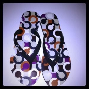 Coach flip-flops