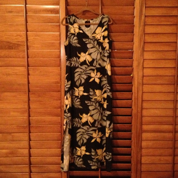 Tommy Bahama Dresses & Skirts - Tommy Bahama ankle length dress