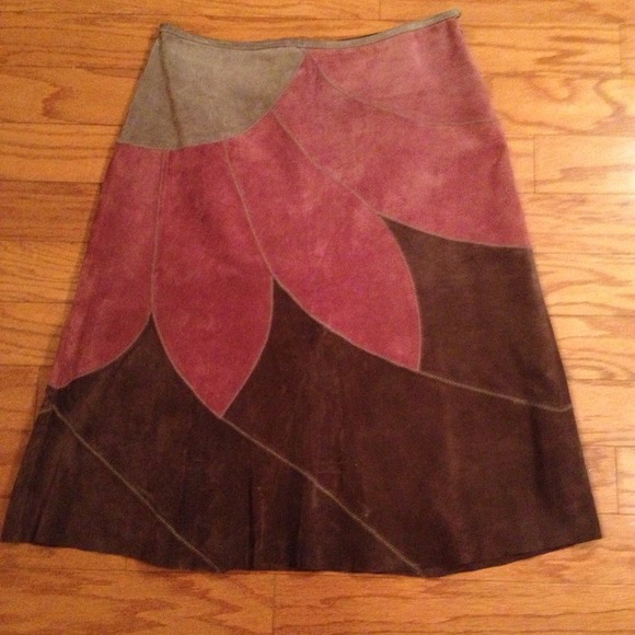 Bandolino Dresses & Skirts - 100% Suede skirt