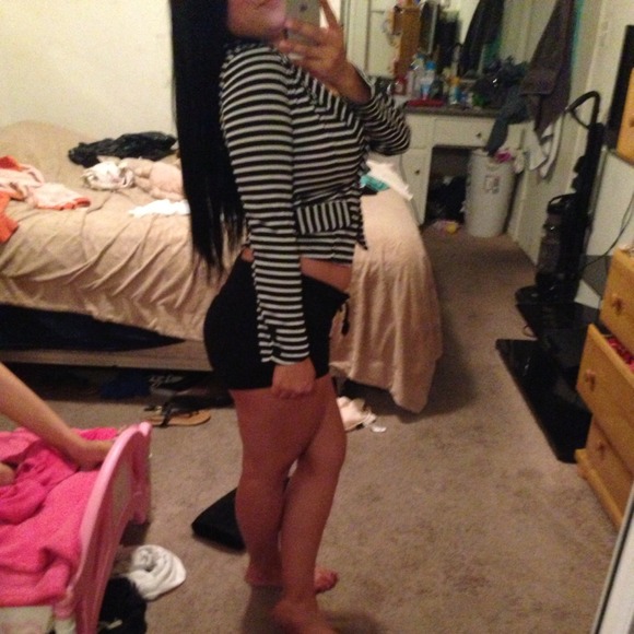 Blazer - Picture 3 of 3