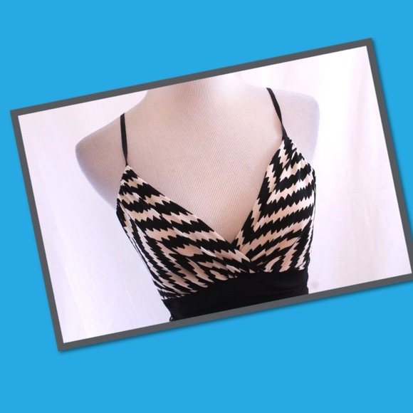 🚫Sold🚫Chevron tank with SWAG!! Size M! - Picture 2 of 4