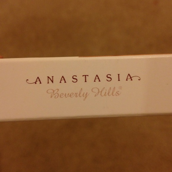 ✨ Anastasia brow gel ✨
