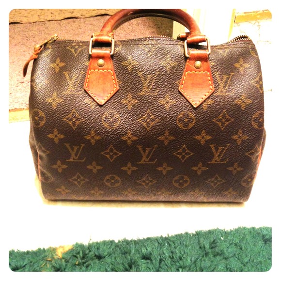 *HOLD FOR RENEE2516* Authentic LV Speedy 25