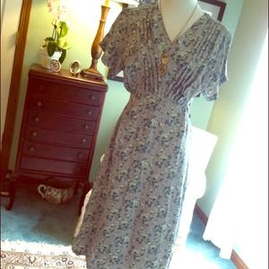 Keeping for now... Vintage Charm NWOT