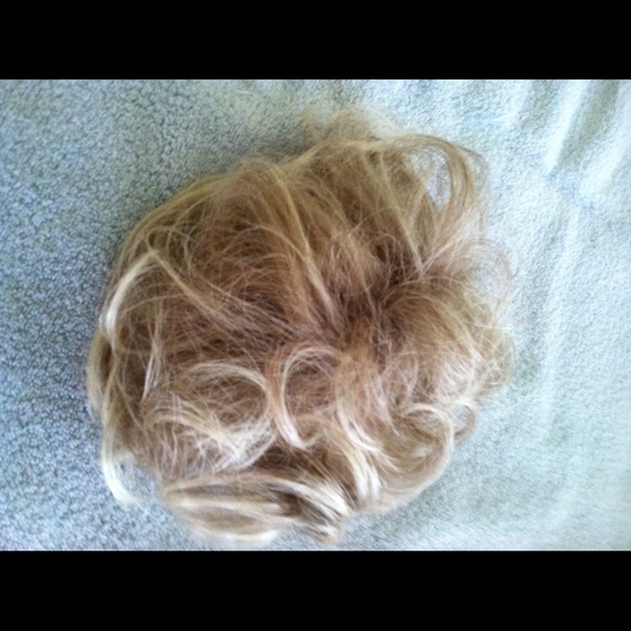 Extra care hair - Picture 1 of 3