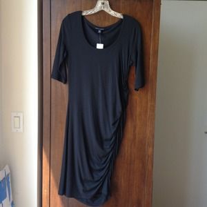 Black dress w ruching