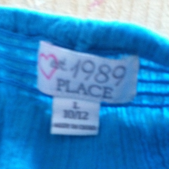 Shirt - Picture 3 of 4