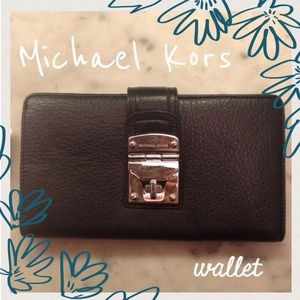Michael Kors wallet