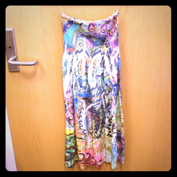 Flirty summer strapless dress