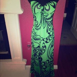 Strapless slim fit dress