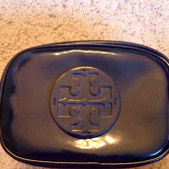 SOLD Tory Burch makeup bag