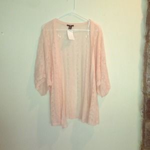 Quarter sleeve cardigan