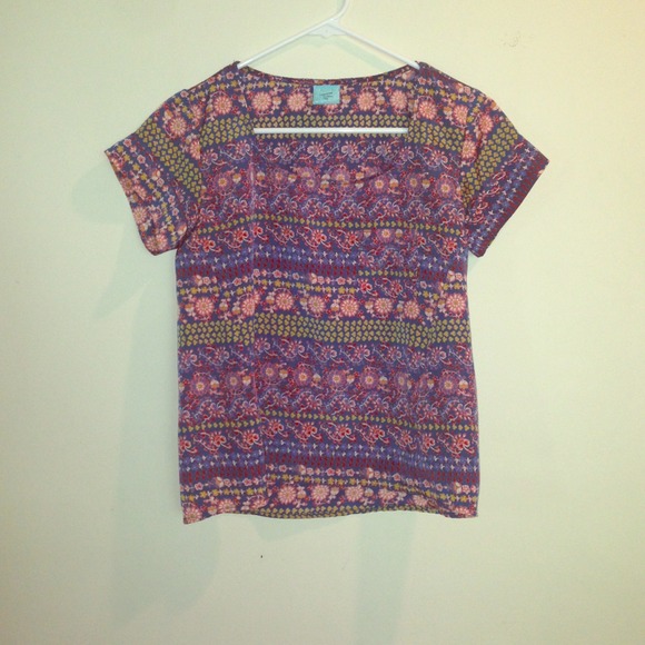Short sleeve blouse