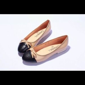 Ladies lamb skin ballet flat