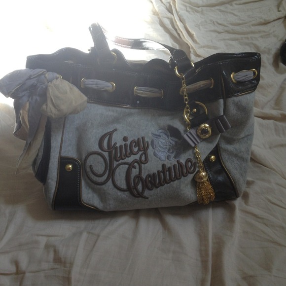 ✨REDUCED✨Authentic Juicy velour daydreamer