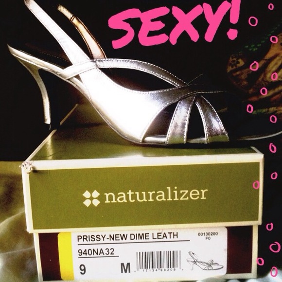 Naturalizer silver sling back sandals